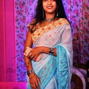 beautiful-indian-bride-wearing-saree